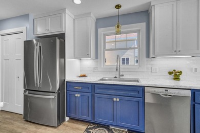 Beautiful, Recently Built 3 Bedroom, 2.5 Bath Home in Prime - photo 13