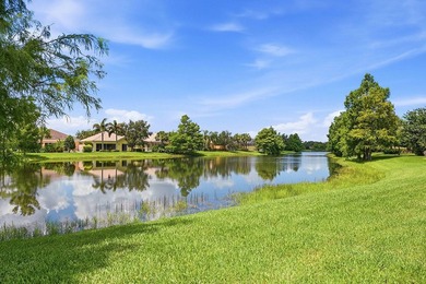 Exceptional waterfront Carlyle model in the highly sought-after - photo 3