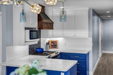 Beautiful, Recently Built 3 Bedroom, 2.5 Bath Home in Prime - photo 15