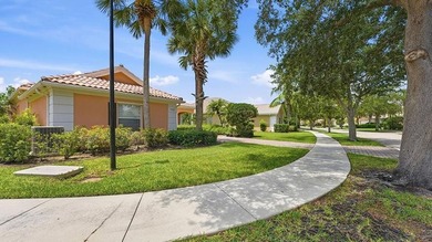 Exceptional waterfront Carlyle model in the highly sought-after - photo 9