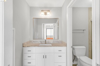 Views, views, views of the San Francisco Bay! Updated 2-bedroom - photo 20
