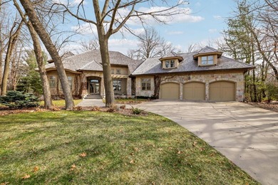 Magnificent walkout Robert Mason built home, private culdesac - photo 1