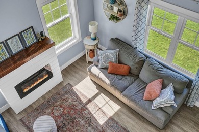Beautiful, Recently Built 3 Bedroom, 2.5 Bath Home in Prime - photo 33