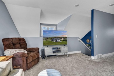 Beautiful, Recently Built 3 Bedroom, 2.5 Bath Home in Prime - photo 35