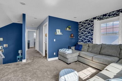 Beautiful, Recently Built 3 Bedroom, 2.5 Bath Home in Prime - photo 36