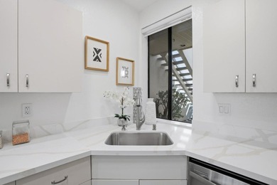 Ground-level condominium in the Shorebird community of Redwood - photo 7