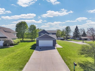 Beautiful, Recently Built 3 Bedroom, 2.5 Bath Home in Prime - photo 55
