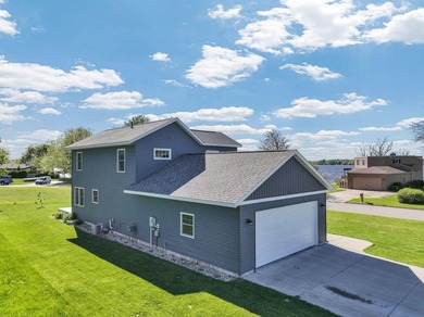 Beautiful, Recently Built 3 Bedroom, 2.5 Bath Home in Prime - photo 56