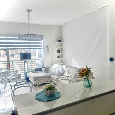 Fully furnished and turnkey residence in the heart of Downtown