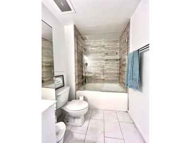 Fully furnished and turnkey residence in the heart of Downtown