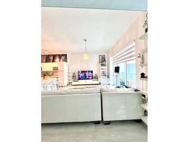 Fully furnished and turnkey residence in the heart of Downtown