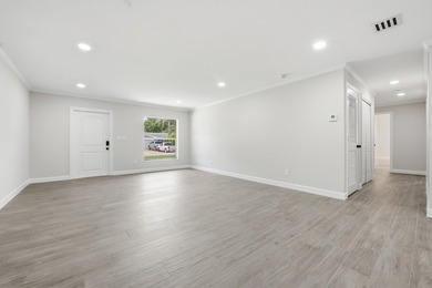 Fully remodeled 3-bedroom, 2-bath home with an attached garage - photo 6