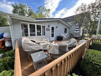 Enjoy lake life in this charming 2-bedroom, 1-bath home with 50 - photo 23