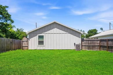 **Welcome Home to 1014 Hamilton Ave, Panama City, FL 32401** - photo 26