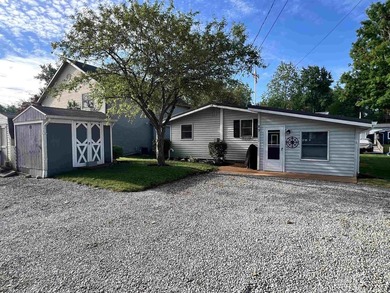 Enjoy lake life in this charming 2-bedroom, 1-bath home with 50 - photo 29