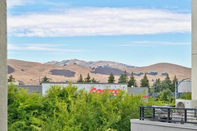 Welcome to this gorgeous 4BR, 3BA condo offering 2,500 sqft of - photo 43