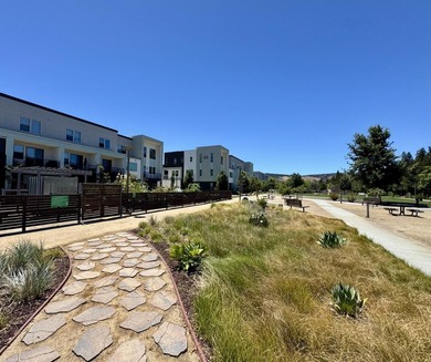 Welcome to this gorgeous 4BR, 3BA condo offering 2,500 sqft of - photo 44