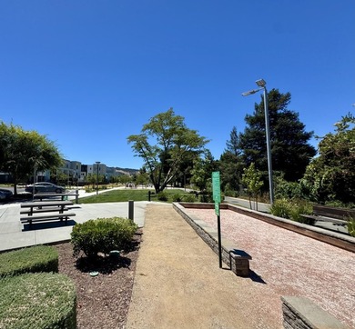 Welcome to this gorgeous 4BR, 3BA condo offering 2,500 sqft of - photo 48
