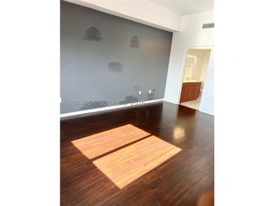 LOCATION! LOCATION! LOCATION! PRICED TO SELL!! MOTIVATED SELLER! - photo 3