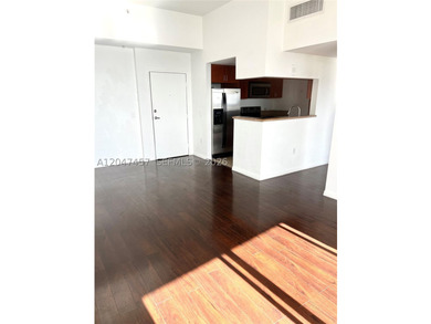 LOCATION! LOCATION! LOCATION! PRICED TO SELL!! MOTIVATED SELLER! - photo 9