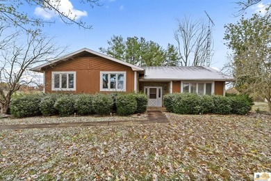 Barren River Lake Home Active Under Contract in Glasgow Kentucky