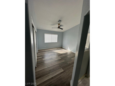 3 bedrooms , move -in ready , one story home