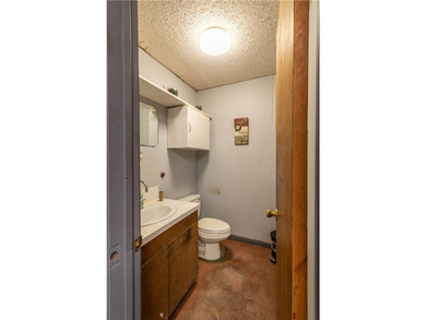 Discover an incredible opportunity to purchase this building in - photo 9