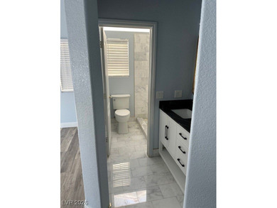 3 bedrooms , move -in ready , one story home