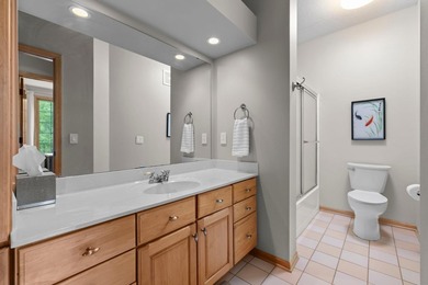 Welcome to Bayhill Condominiums, where comfort, convenience, and - photo 21