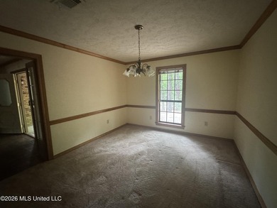 NEW LISTING IN FLORENCE with over 3300 square feet! Discover - photo 8