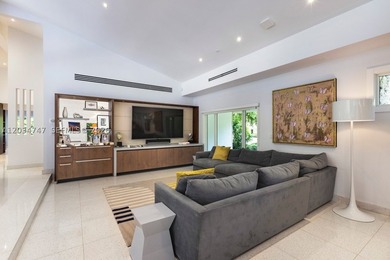 Gorgeous Pine Bay Estates North sophistication and style galore- - photo 12