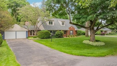 Located in the highly sought-after Wing Lake Shores community of - photo 2