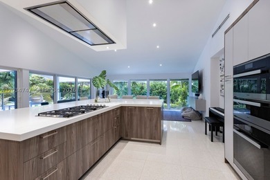 Gorgeous Pine Bay Estates North sophistication and style galore- - photo 15