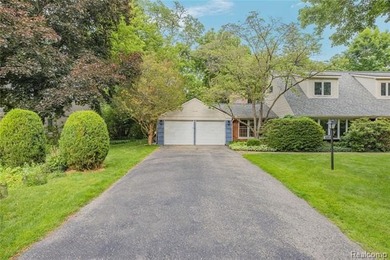 Located in the highly sought-after Wing Lake Shores community of - photo 5