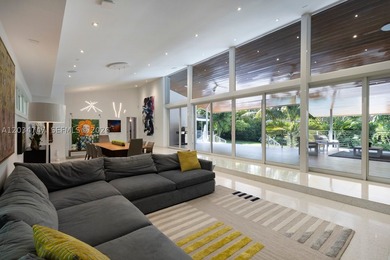 Gorgeous Pine Bay Estates North sophistication and style galore- - photo 17