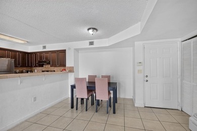 Welcome to this well-appointed two-bedroom, two-bathroom - photo 9
