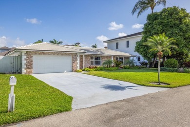Discover prime waterfront real estate in Delray Beach at this - photo 2