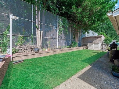 Exceptional opportunity in Douglaston! This spacious two-family - photo 26
