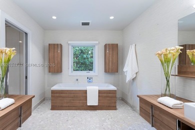 Gorgeous Pine Bay Estates North sophistication and style galore- - photo 36