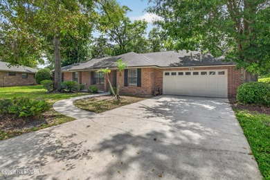 Secret Cove is a well-established community in the heart of - photo 1