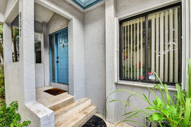 Beautiful 3 bedroom, 2 bathroom townhome with water view. See - photo 4