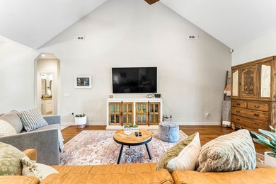 This exceptional dual dwelling property delivers quality - photo 4