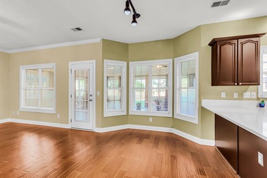Welcome Home to 319 Lindrick Court! A Stunning Colonial-Style - photo 11