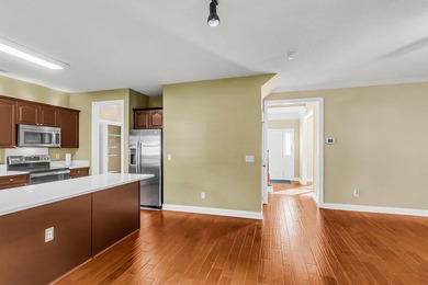 Welcome Home to 319 Lindrick Court! A Stunning Colonial-Style - photo 13