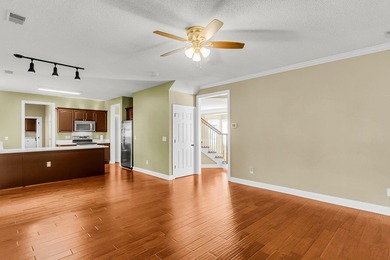 Welcome Home to 319 Lindrick Court! A Stunning Colonial-Style - photo 17
