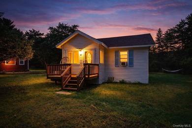 (private lake, pond, coastal) Home For Sale in Ferndale New York