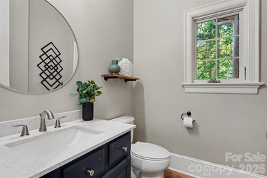 Beautiful, spacious custom home in Belmont's premier gated - photo 23