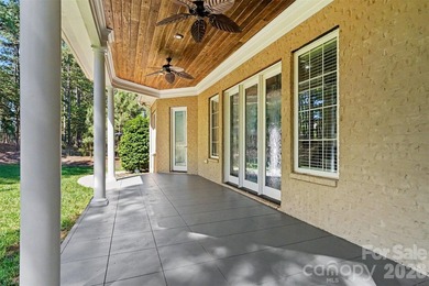 Beautiful, spacious custom home in Belmont's premier gated - photo 24