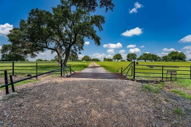 Lake Acreage For Sale in Fayetteville, Texas