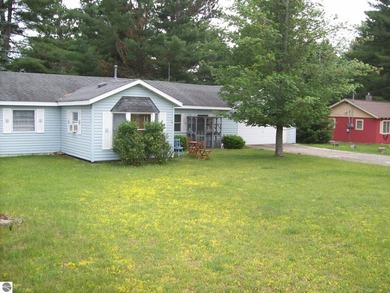 Charming 2 bedroom, 1 bath home in the heart of all that St - photo 4